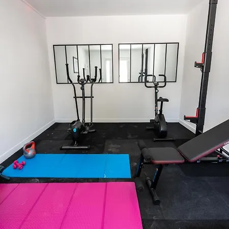 Le Saint Just Avec Salle De Sport *